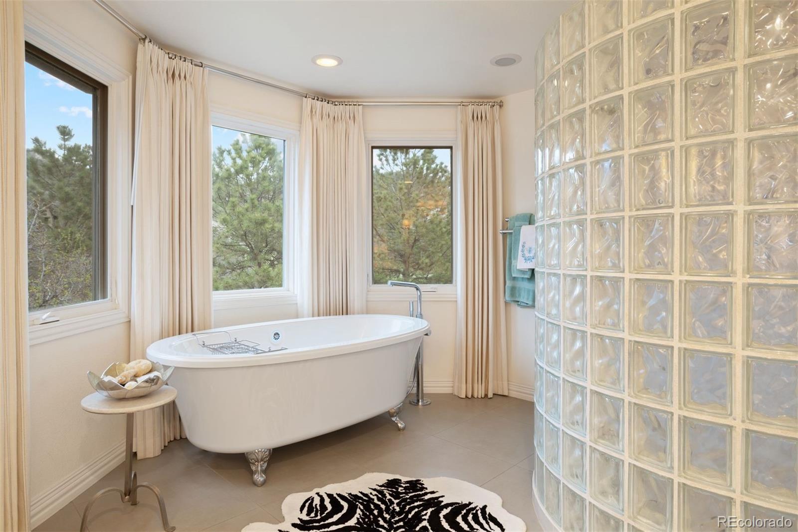 947 Country Club Parkway