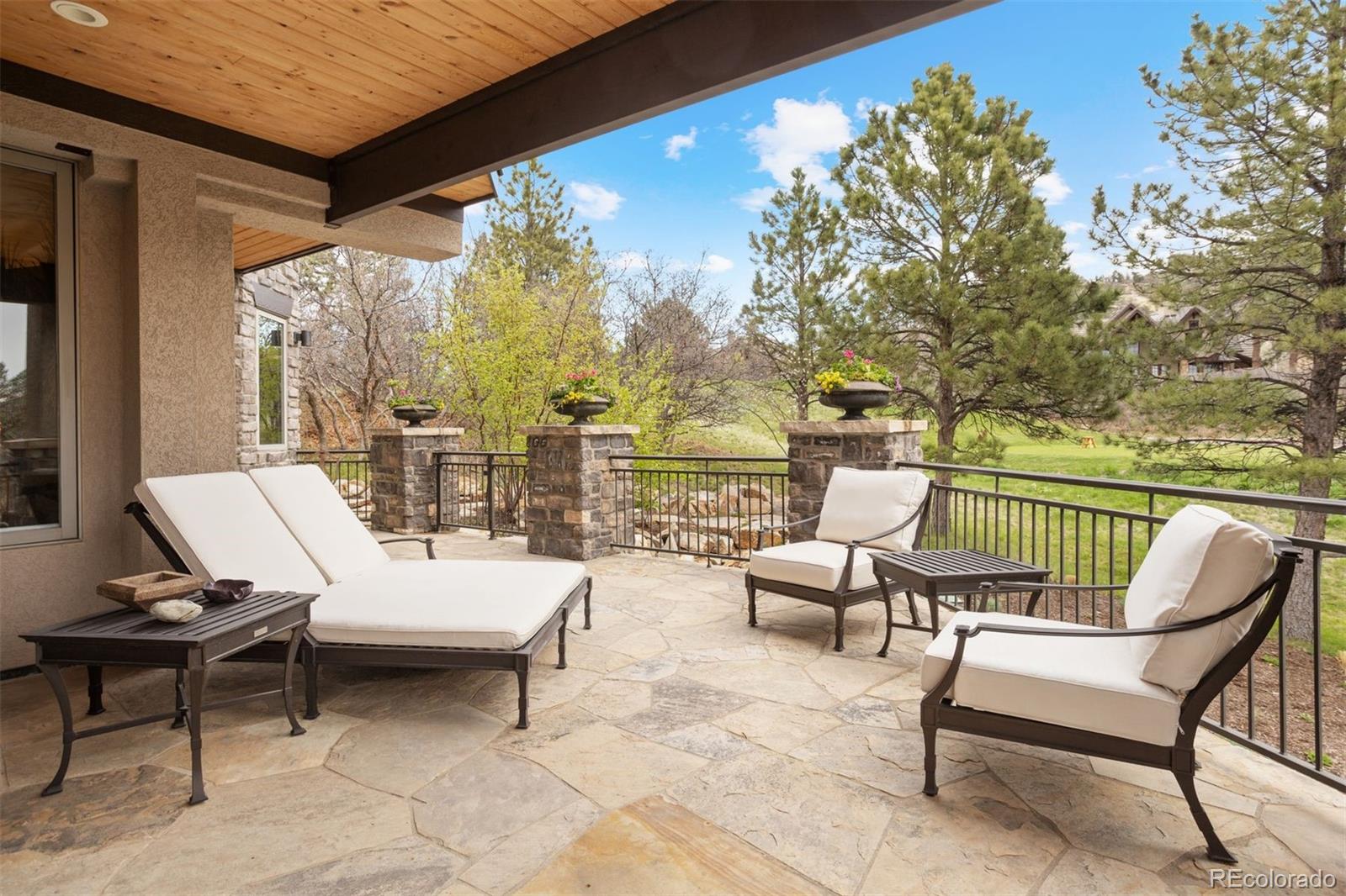 947 Country Club Parkway