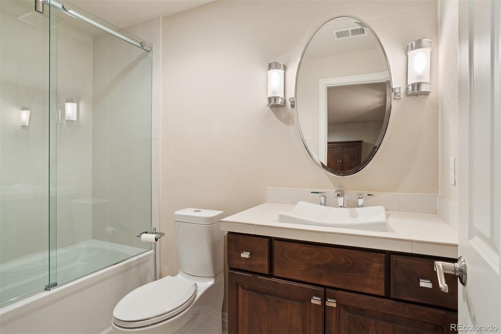 947 Country Club Parkway