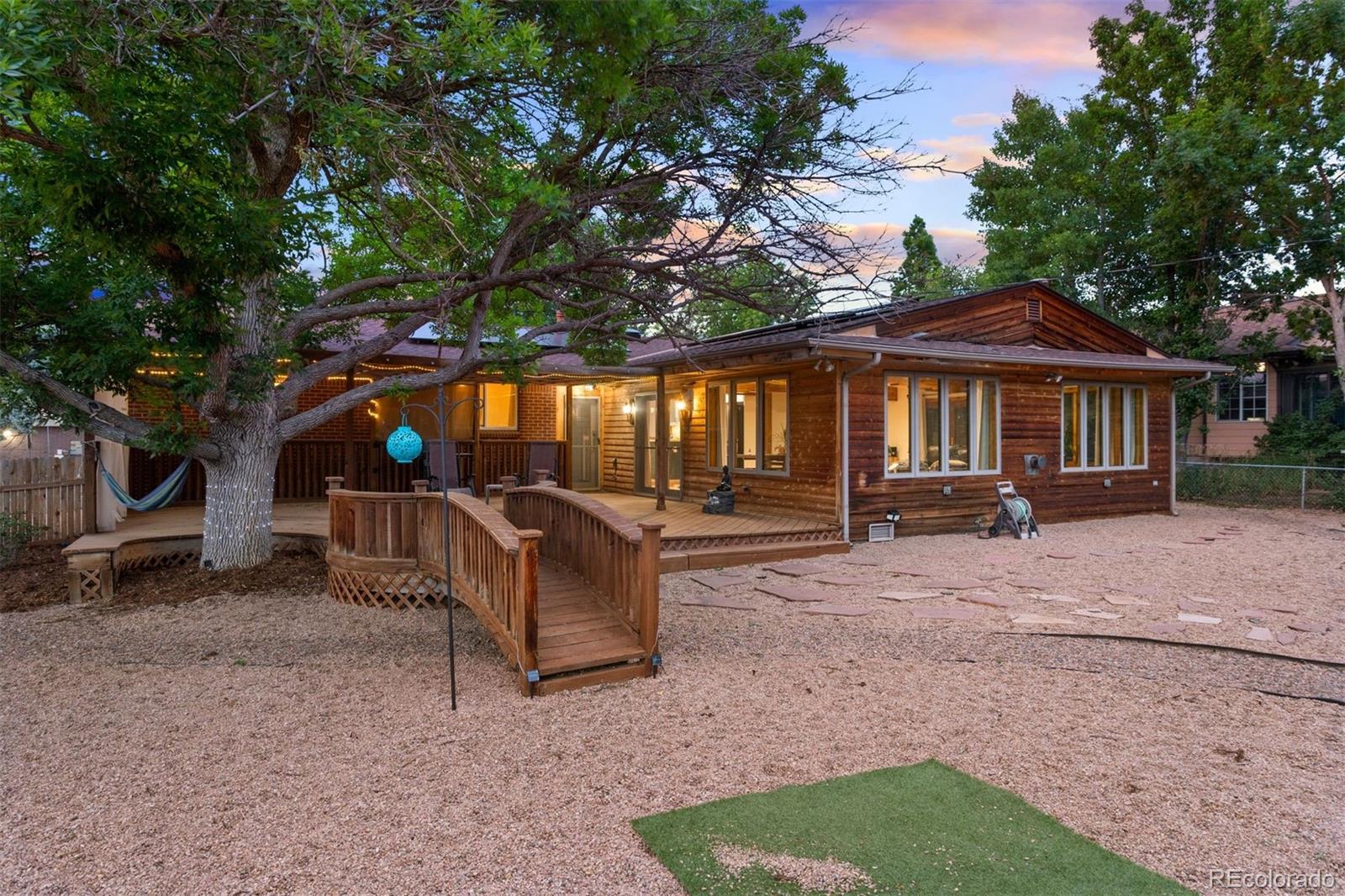 6072 S Columbine Way