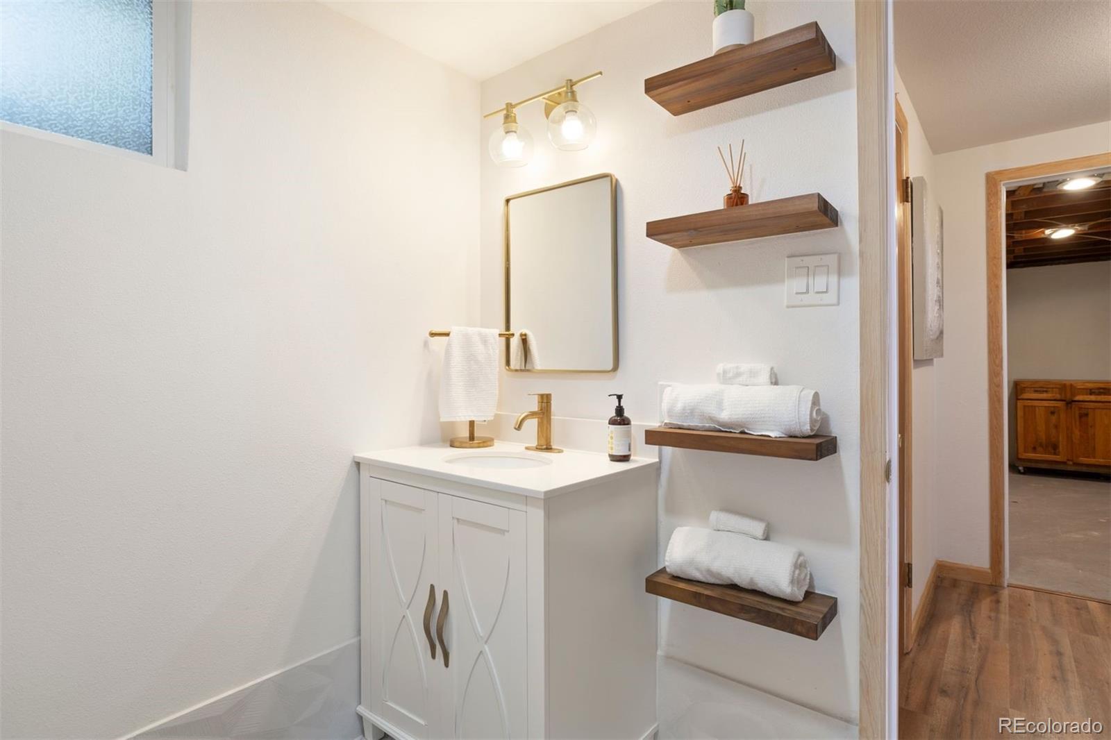 6072 S Columbine Way