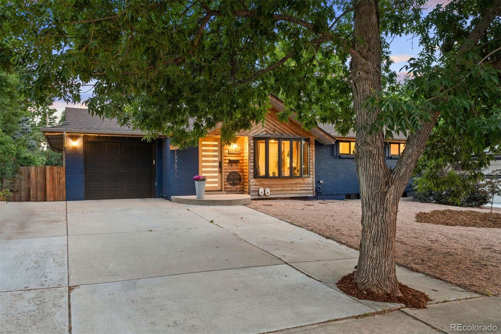 6072 S Columbine Way