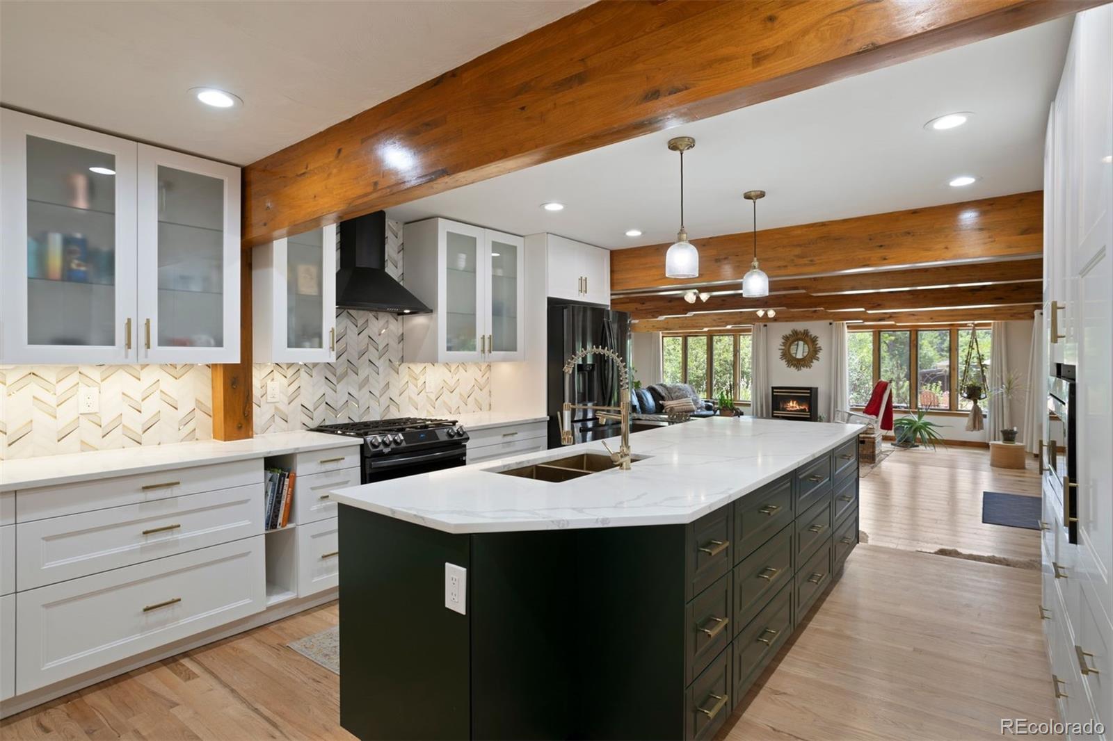 6072 S Columbine Way