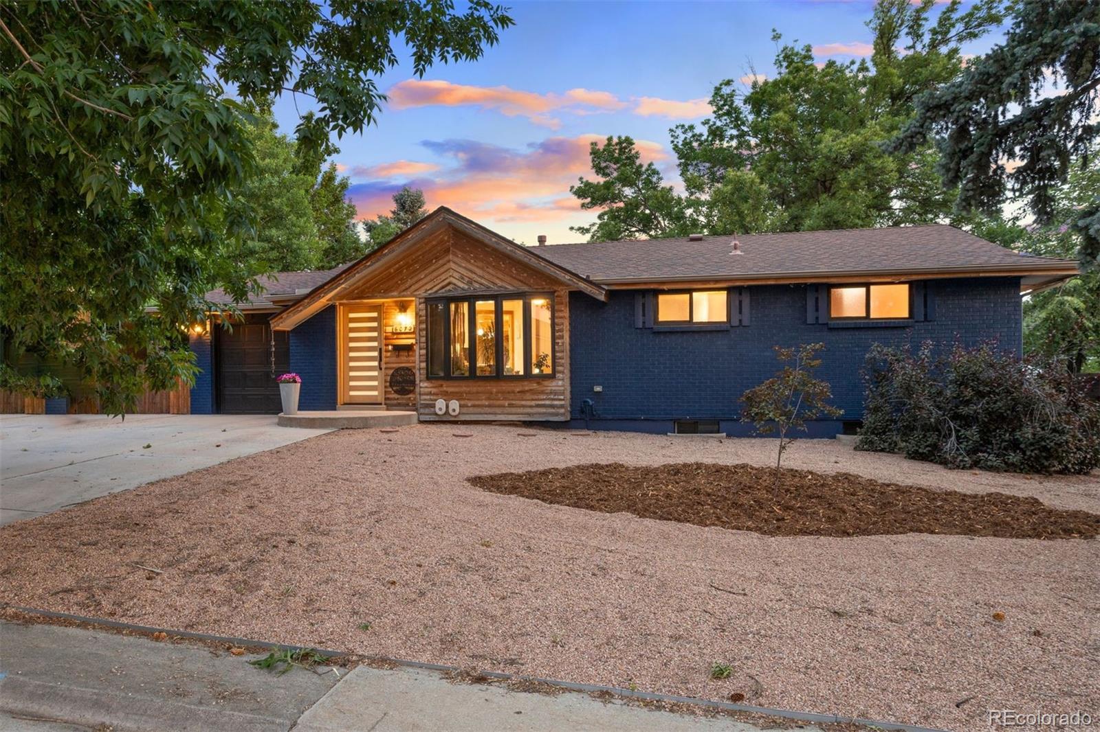 6072 S Columbine Way