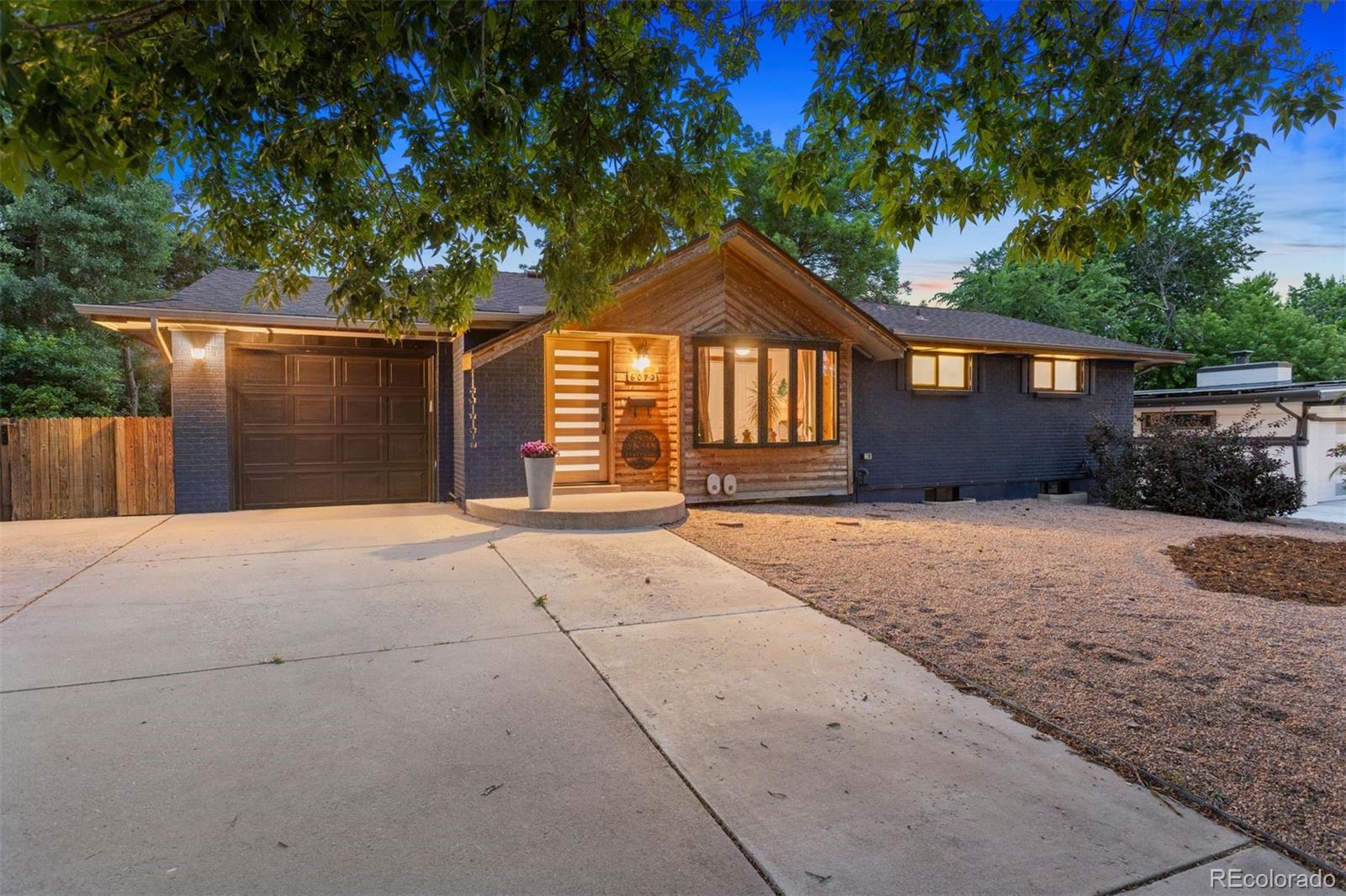 6072 S Columbine Way