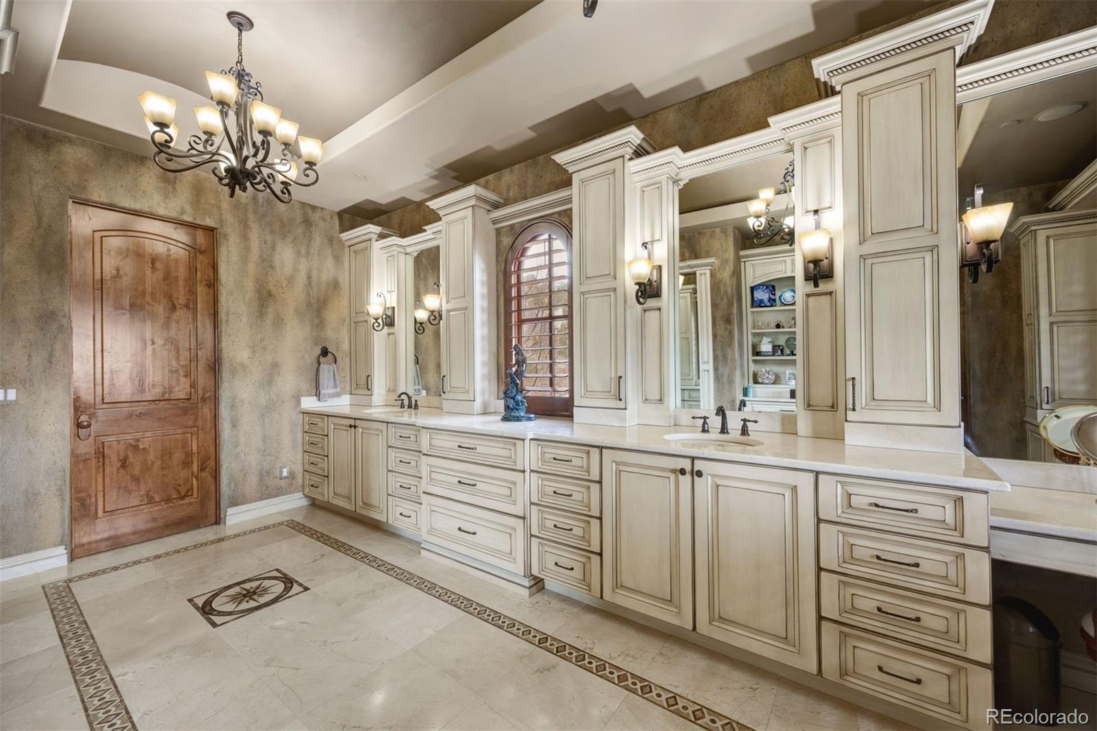 1042 Country Club Estates Drive