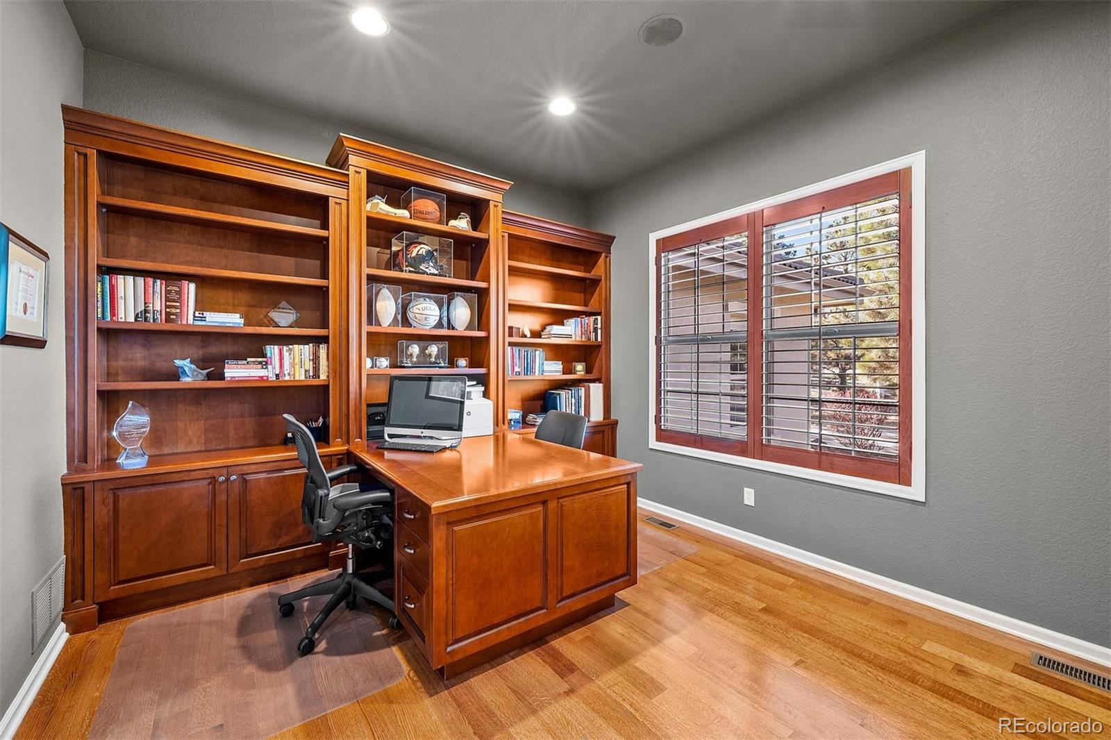 6258 Oxford Peak Court