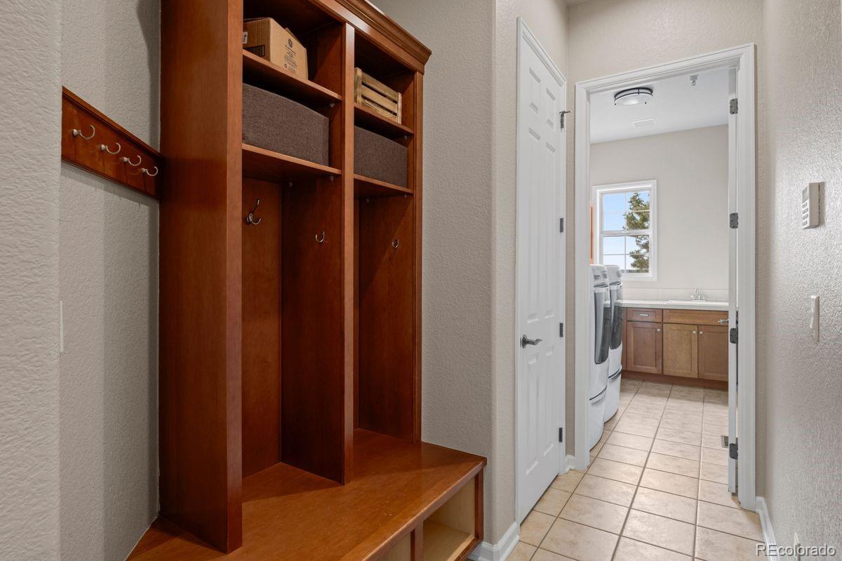 6258 Oxford Peak Court