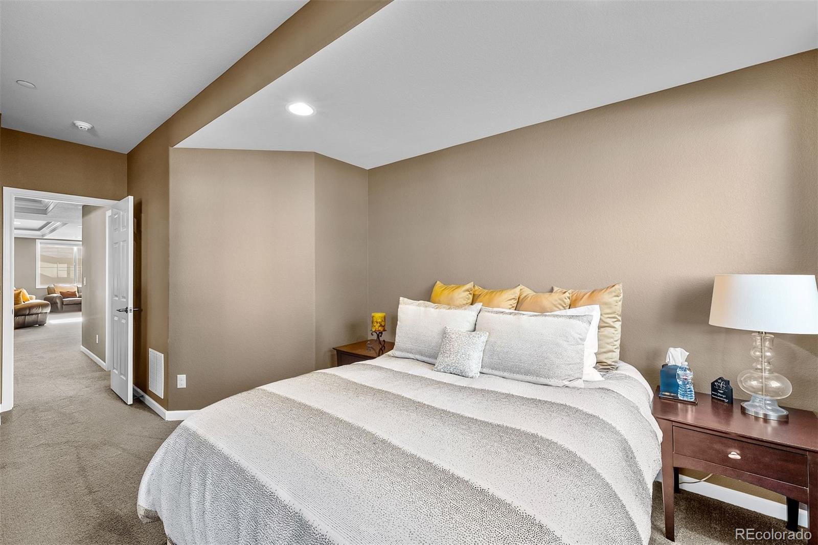 6258 Oxford Peak Court