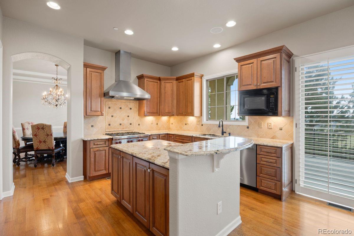 6258 Oxford Peak Court