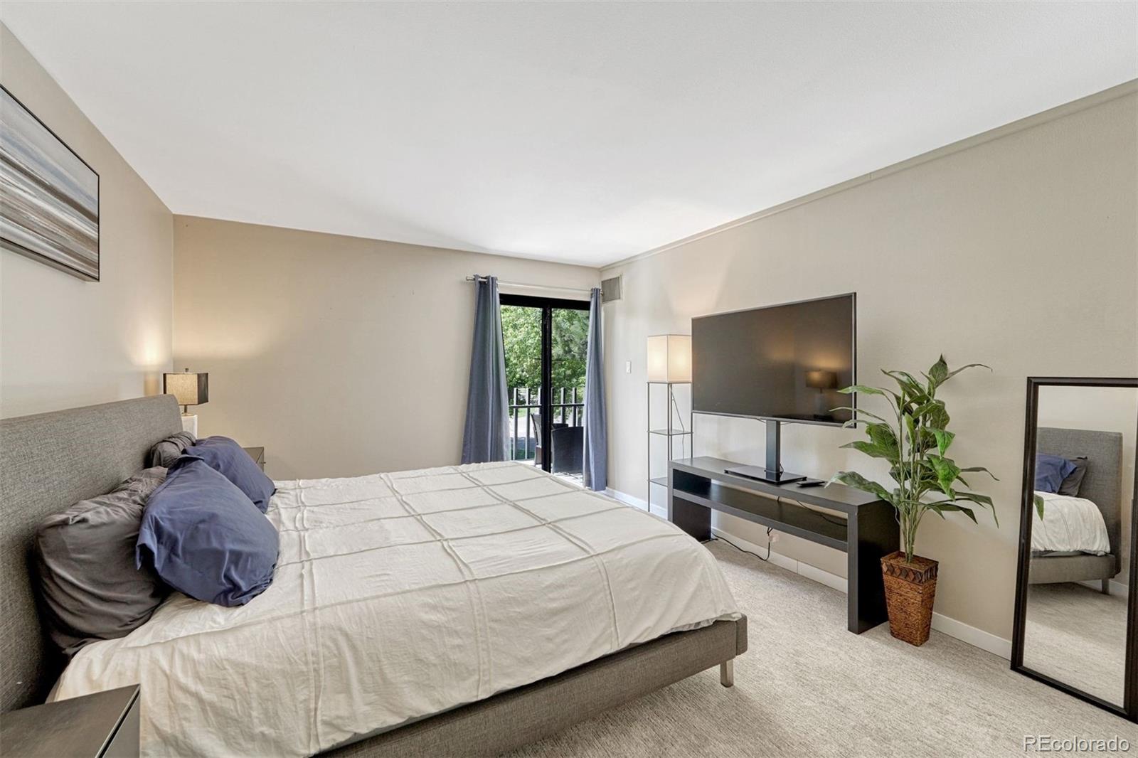 480 S Marion Parkway Unit: 305