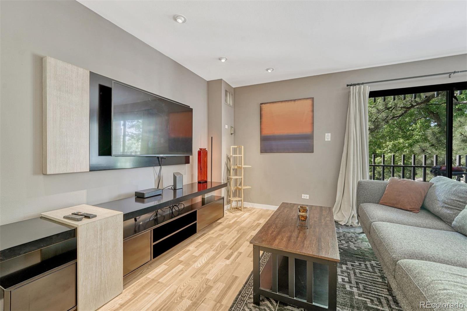 480 S Marion Parkway Unit: 305