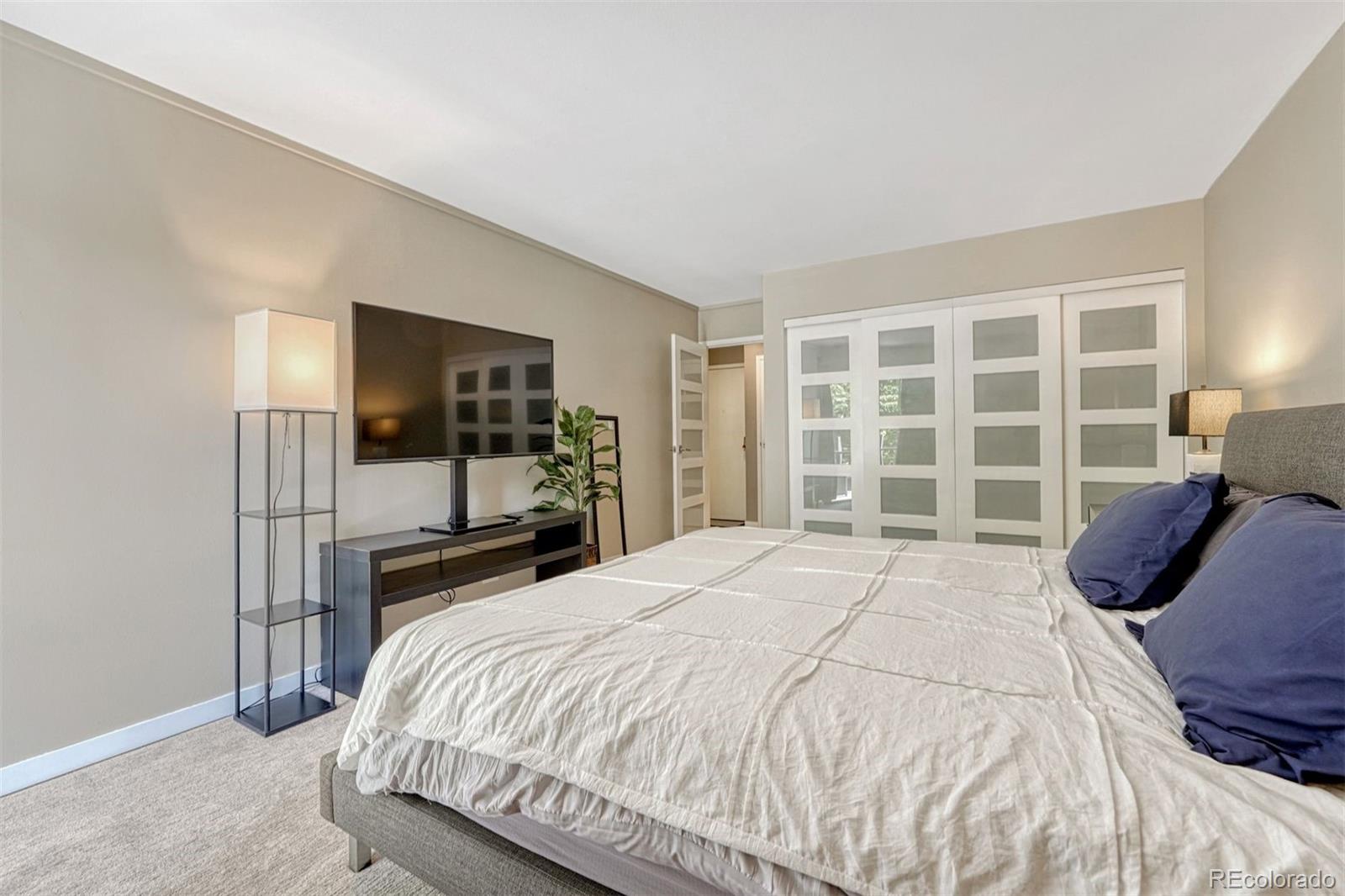 480 S Marion Parkway Unit: 305