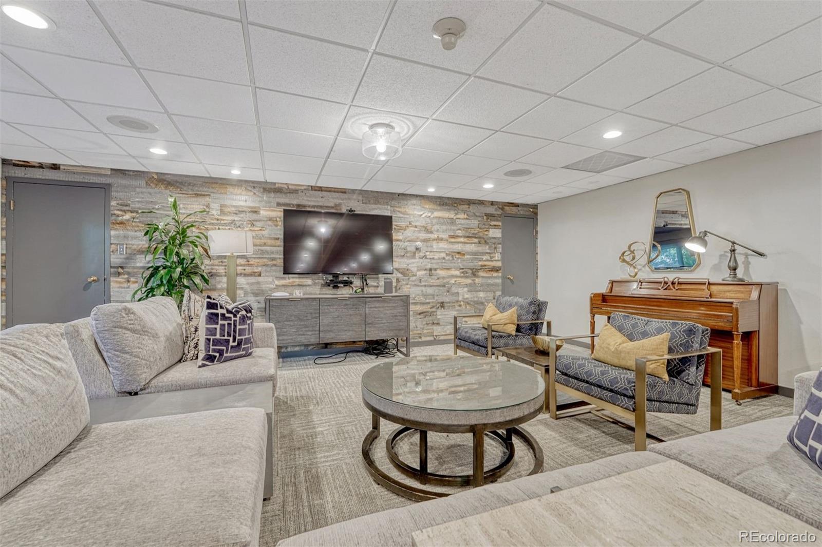 480 S Marion Parkway Unit: 305