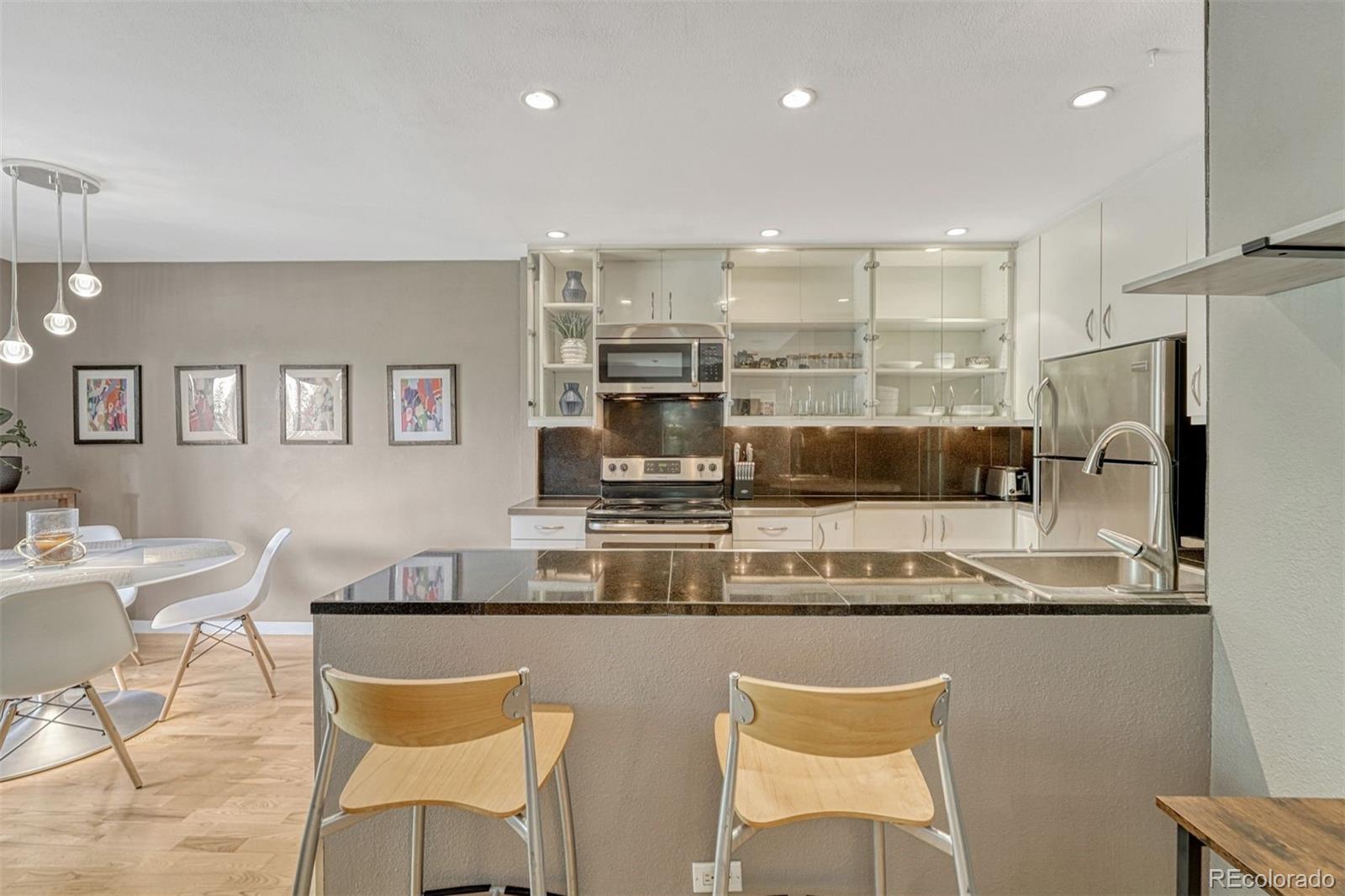 480 S Marion Parkway Unit: 305