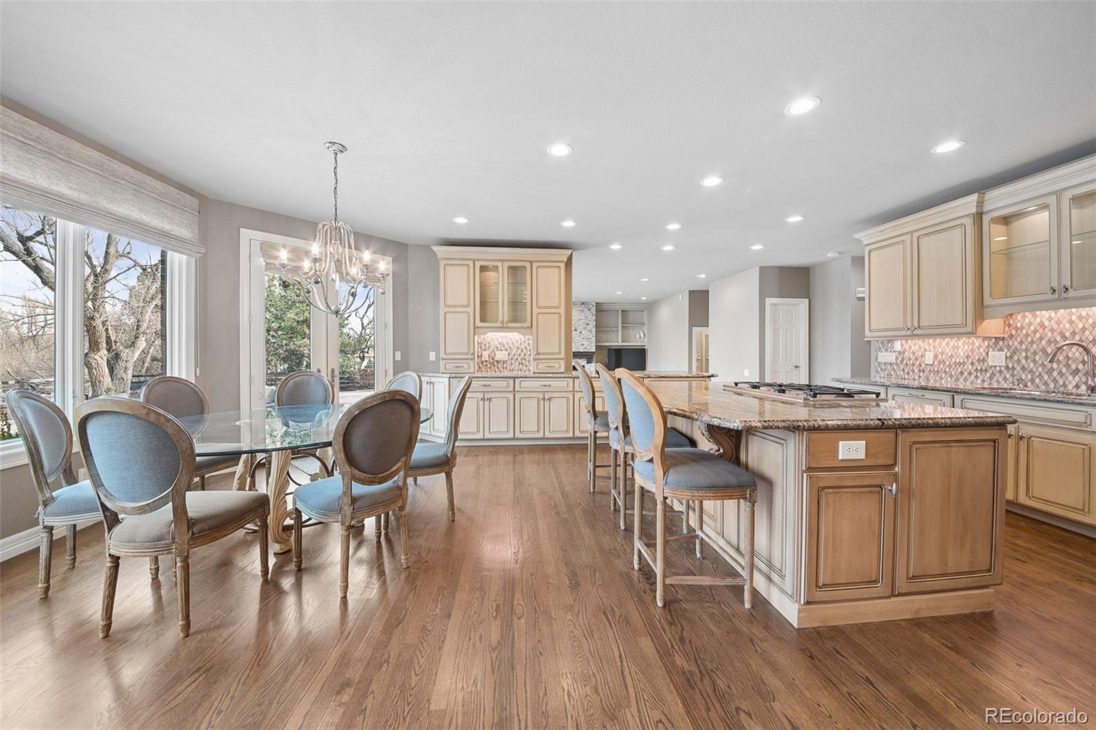 4443 W Cottonwood Place