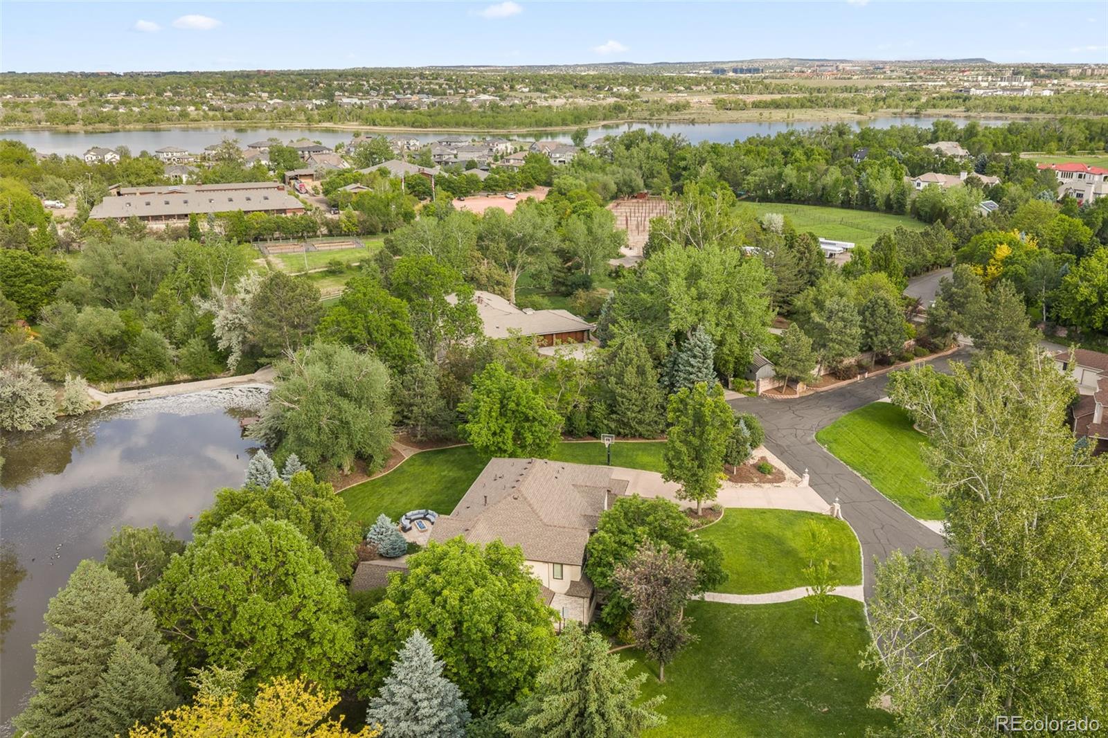 4443 W Cottonwood Place
