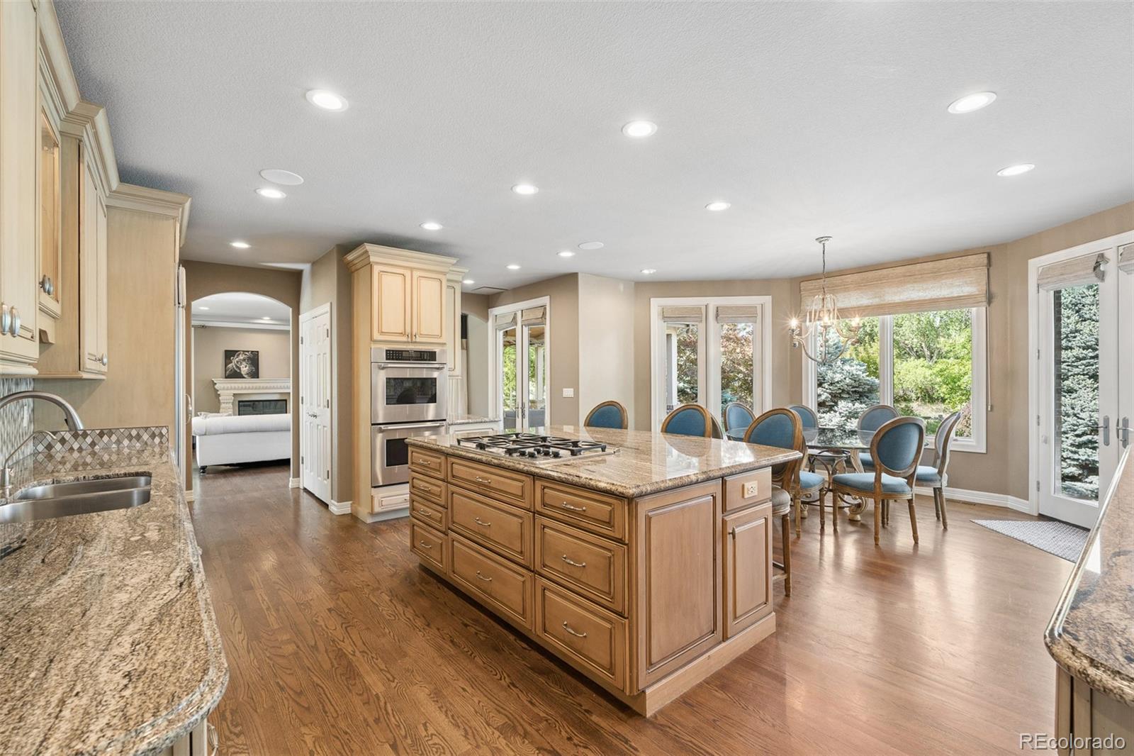 4443 W Cottonwood Place