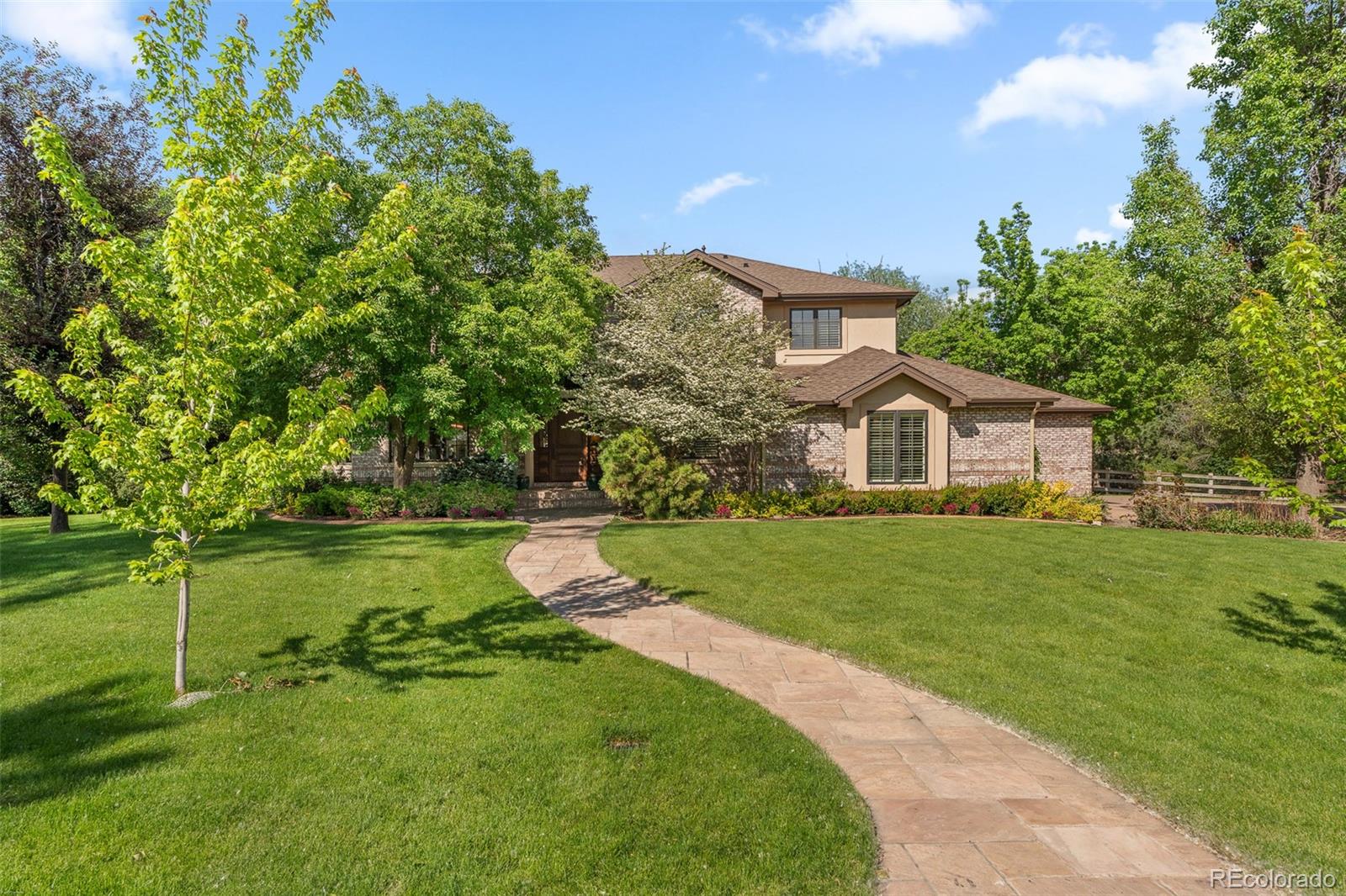4443 W Cottonwood Place