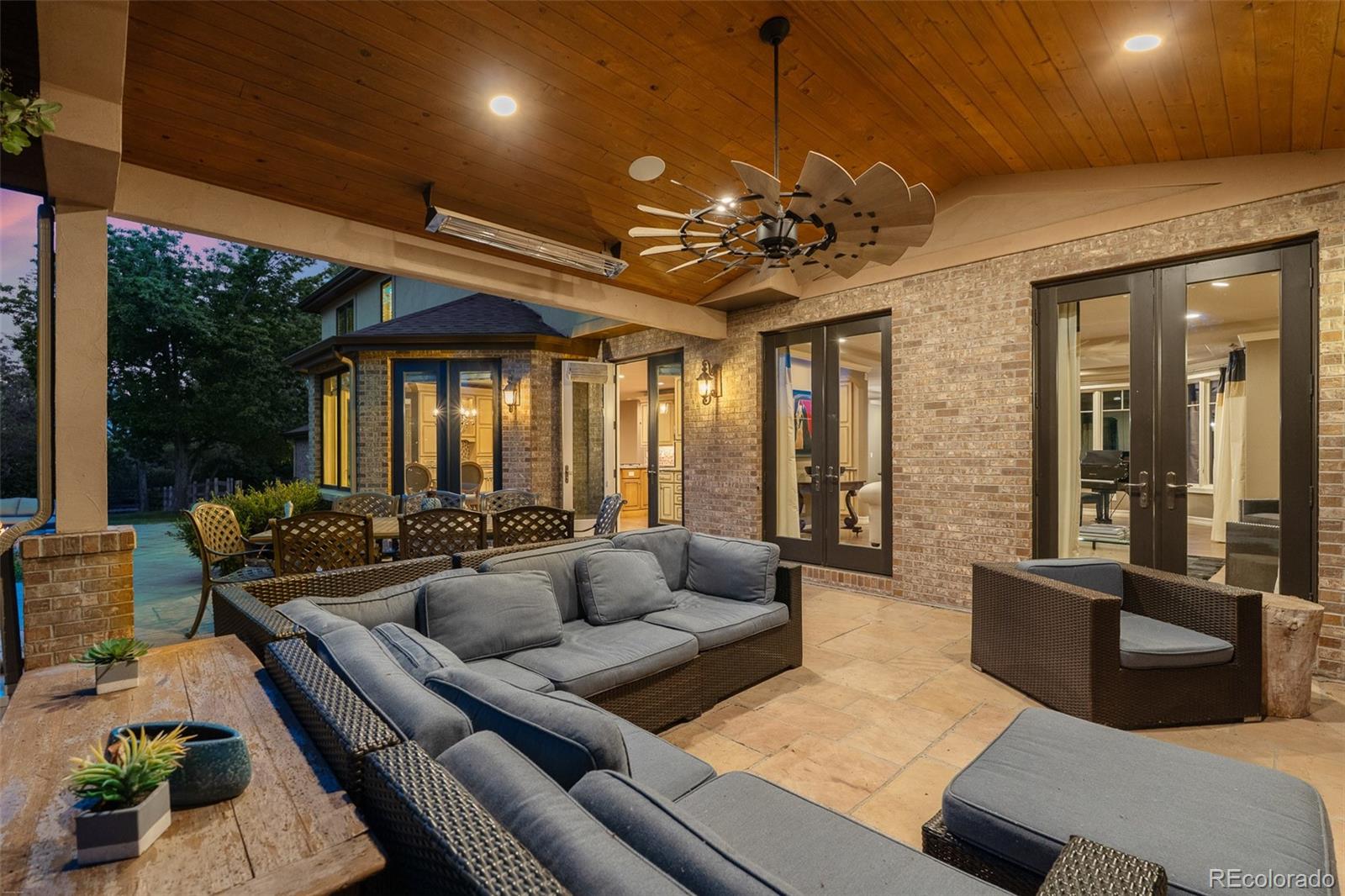 4443 W Cottonwood Place