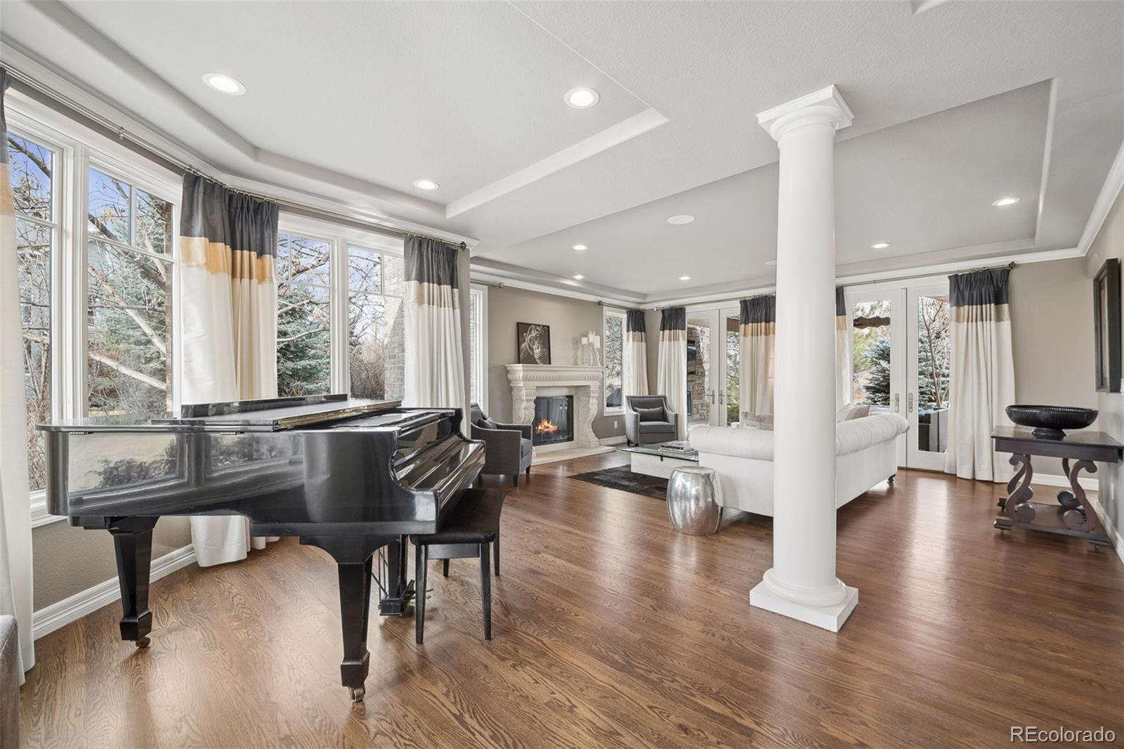 4443 W Cottonwood Place