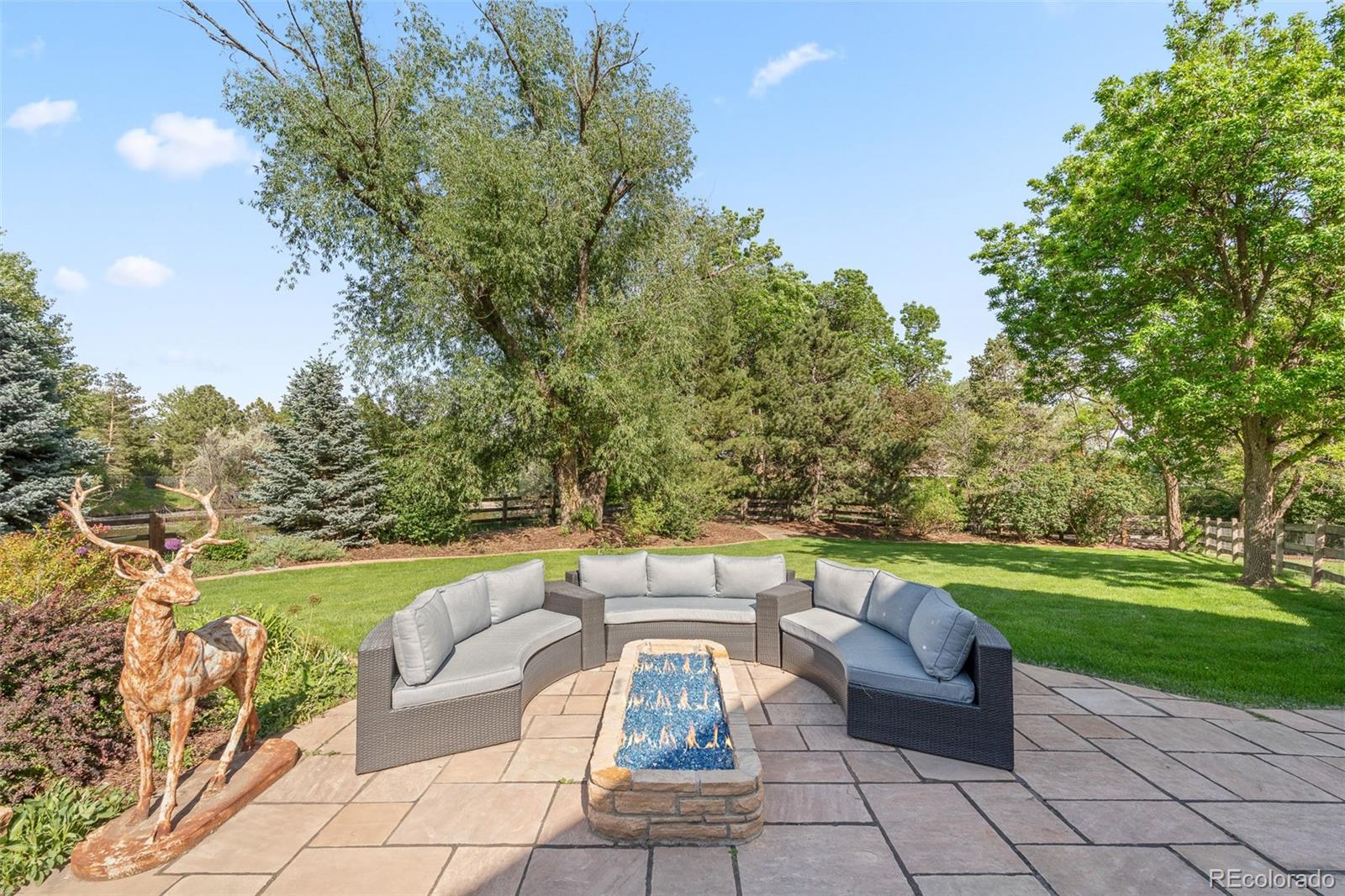 4443 W Cottonwood Place