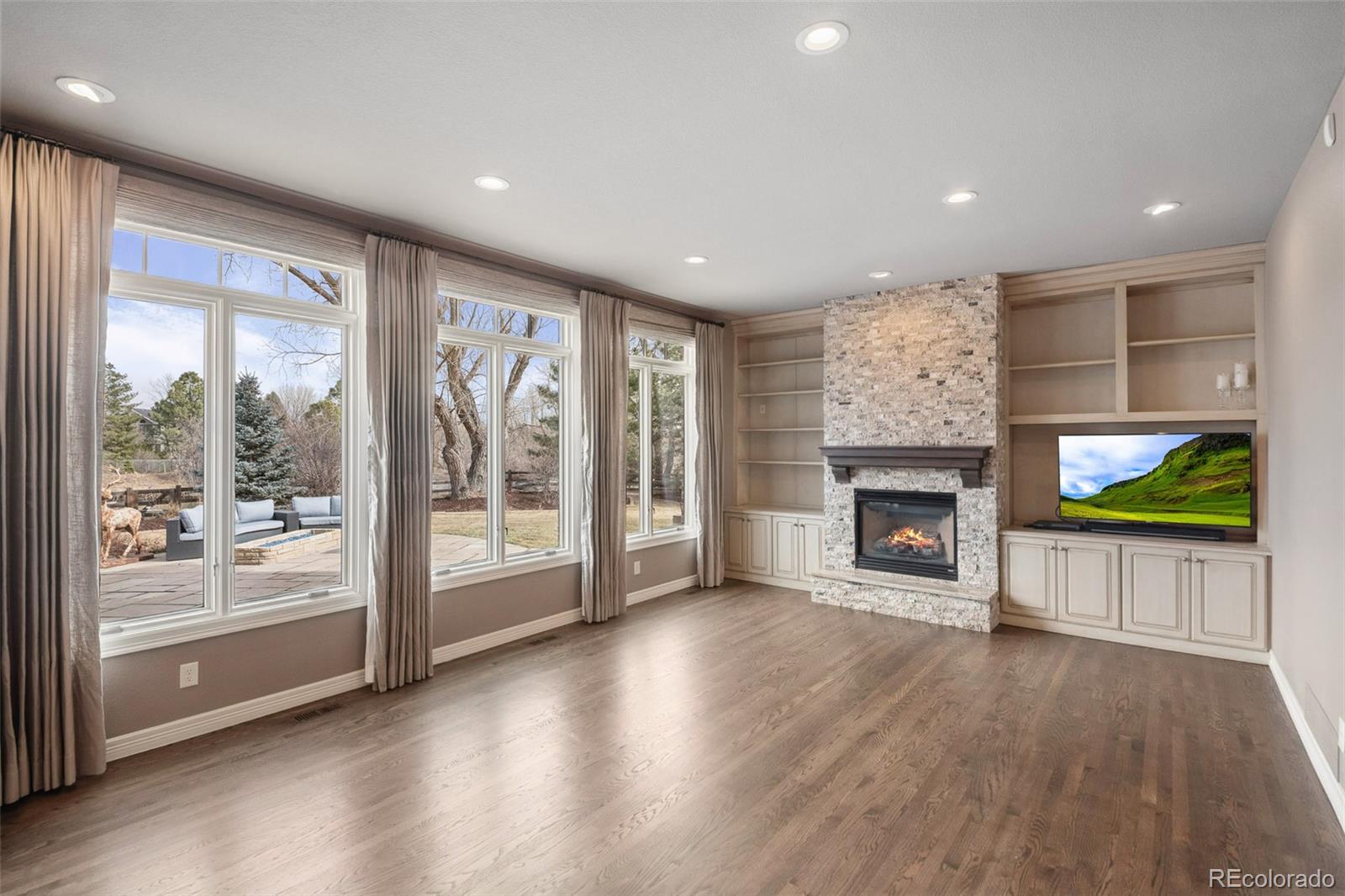 4443 W Cottonwood Place