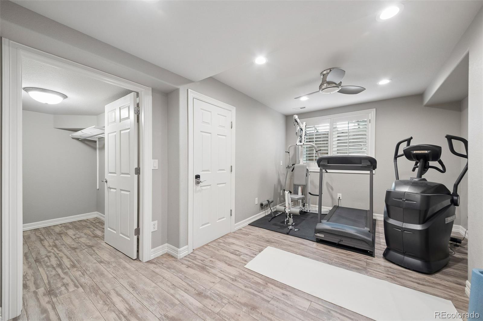 4443 W Cottonwood Place