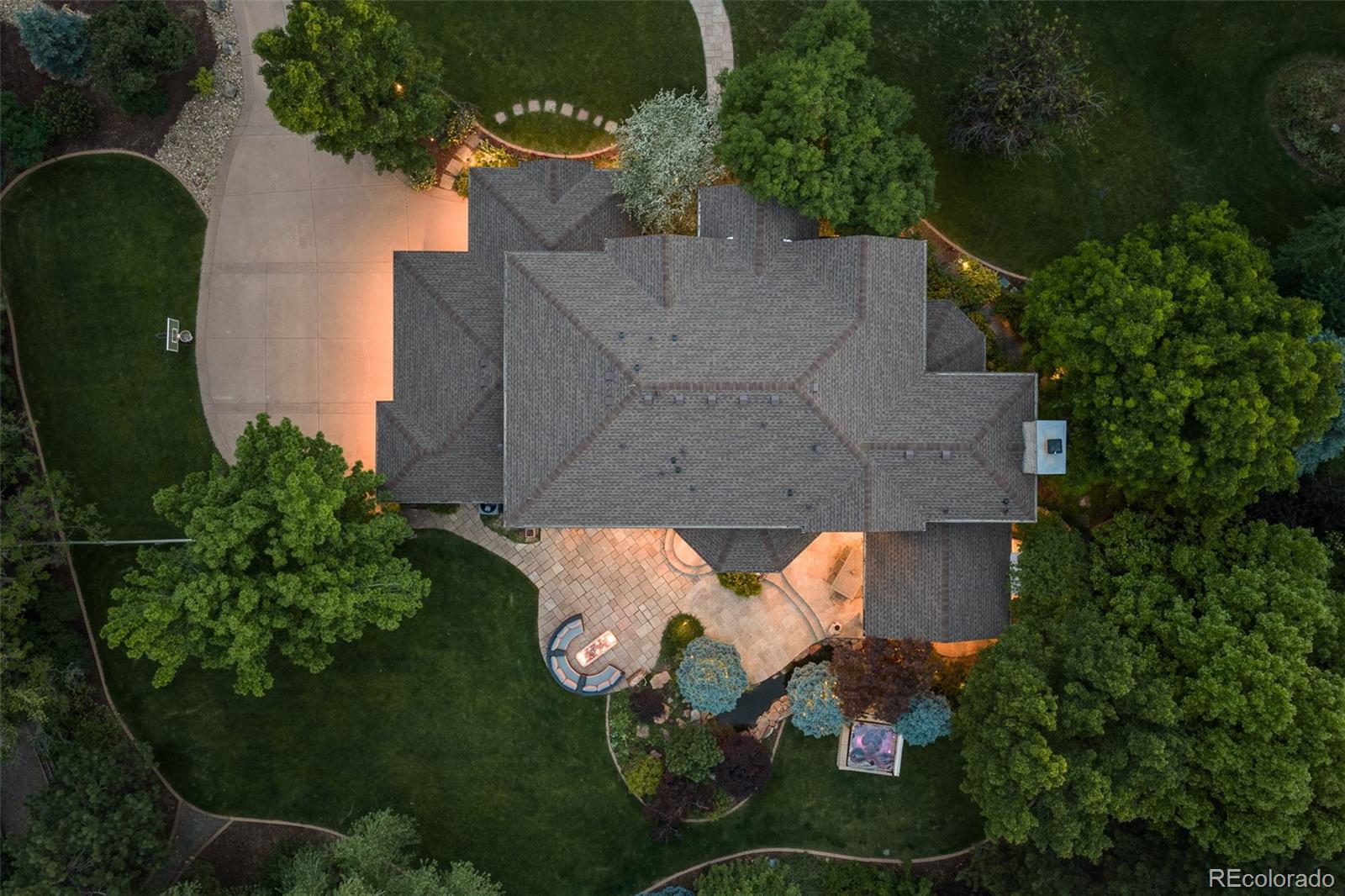 4443 W Cottonwood Place