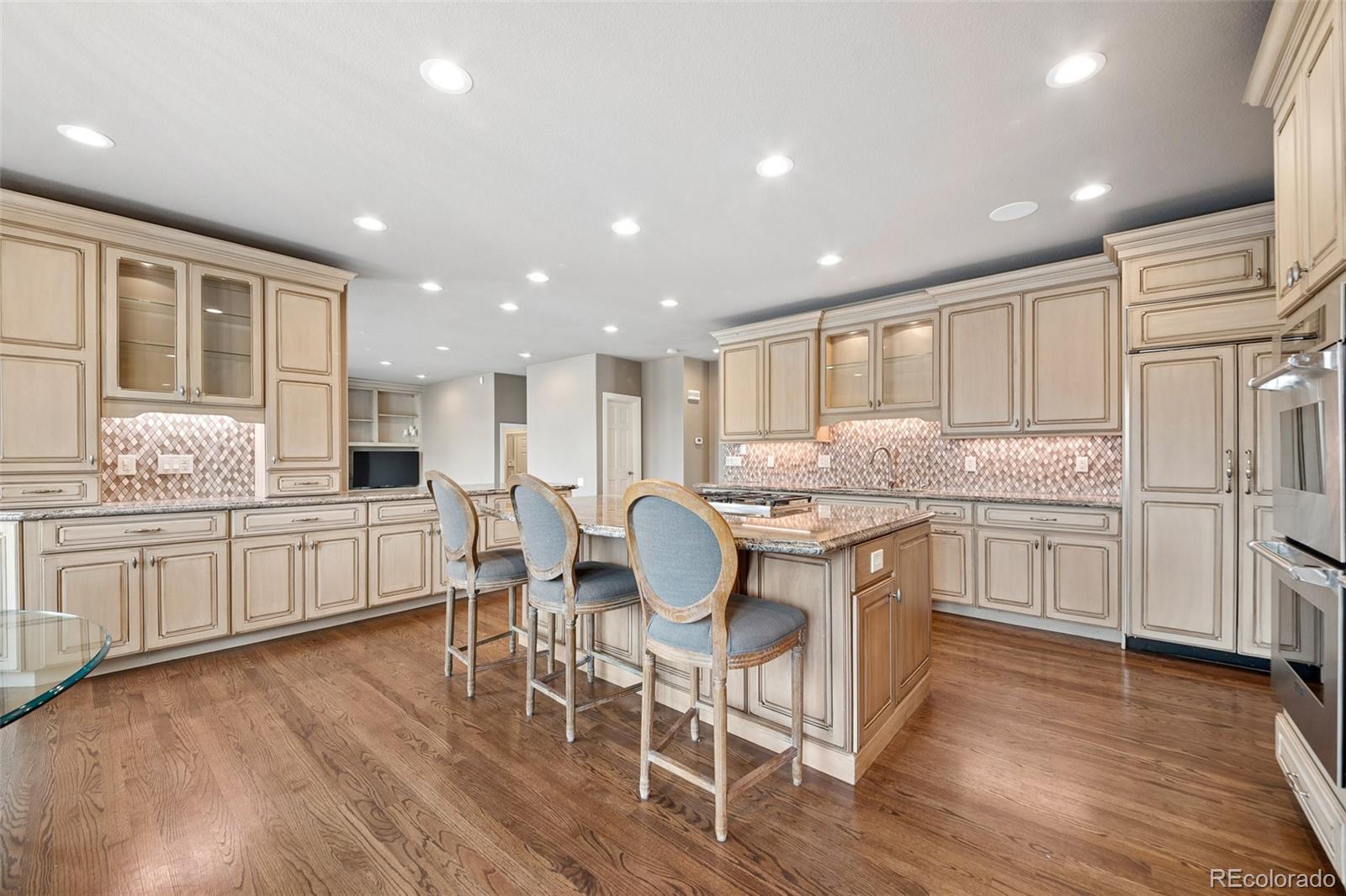 4443 W Cottonwood Place