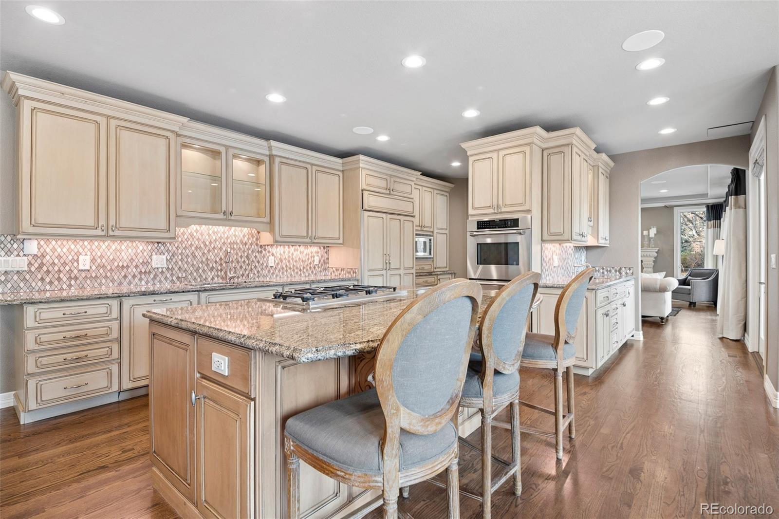 4443 W Cottonwood Place