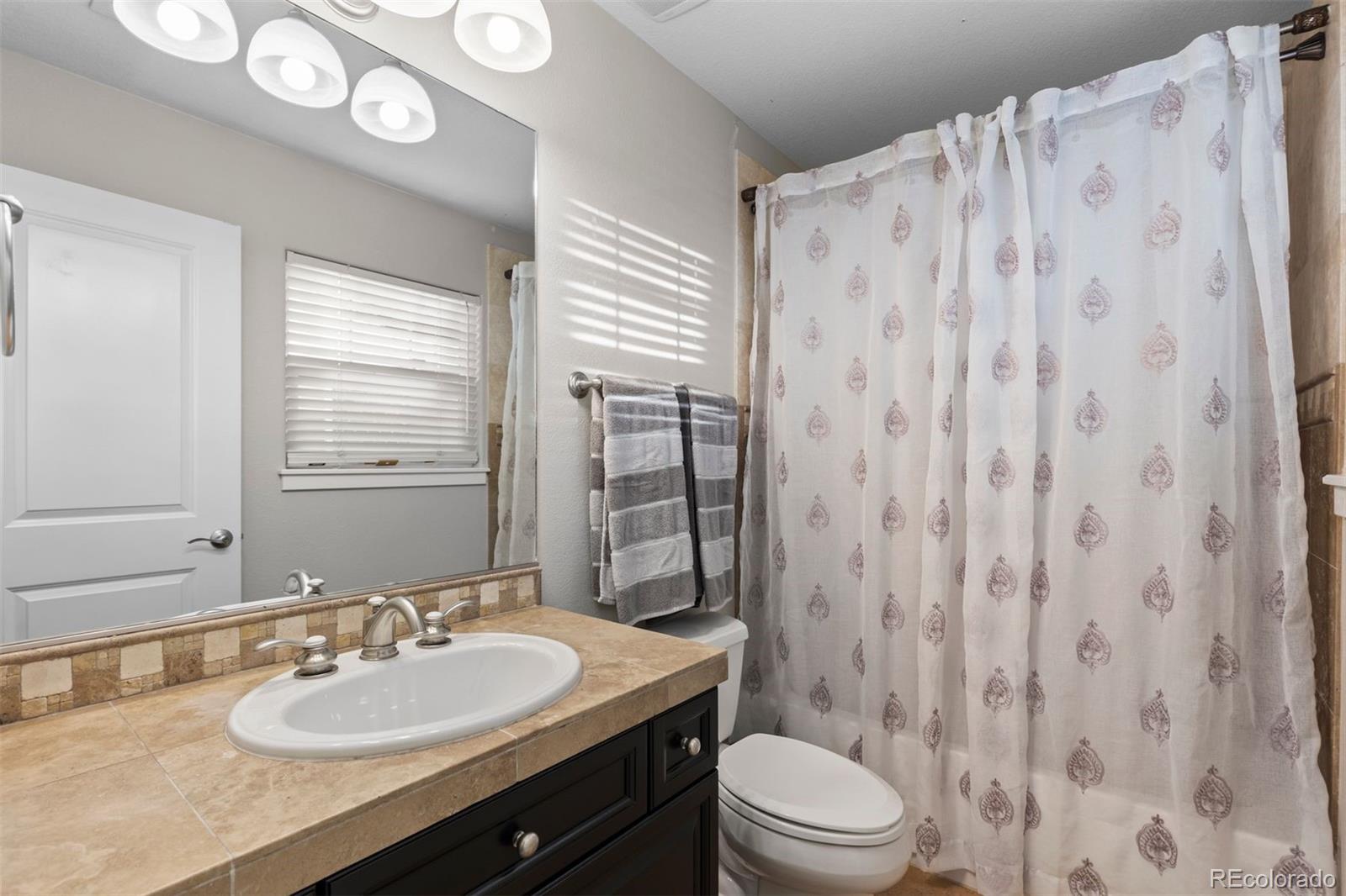 25045 E Park Crescent Drive