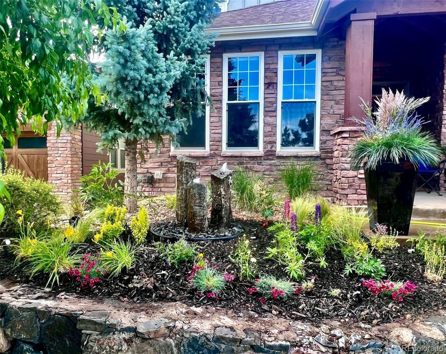 25045 E Park Crescent Drive