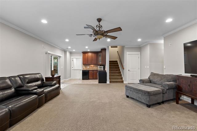 25045 E Park Crescent Drive