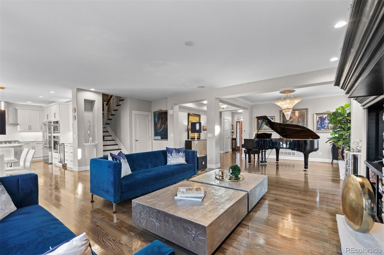 25045 E Park Crescent Drive