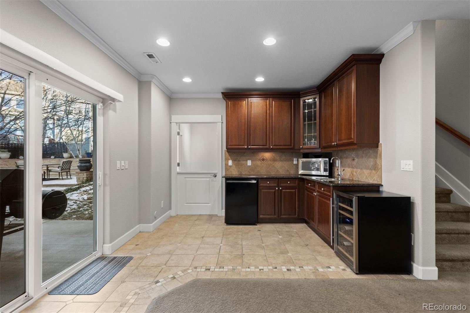 25045 E Park Crescent Drive