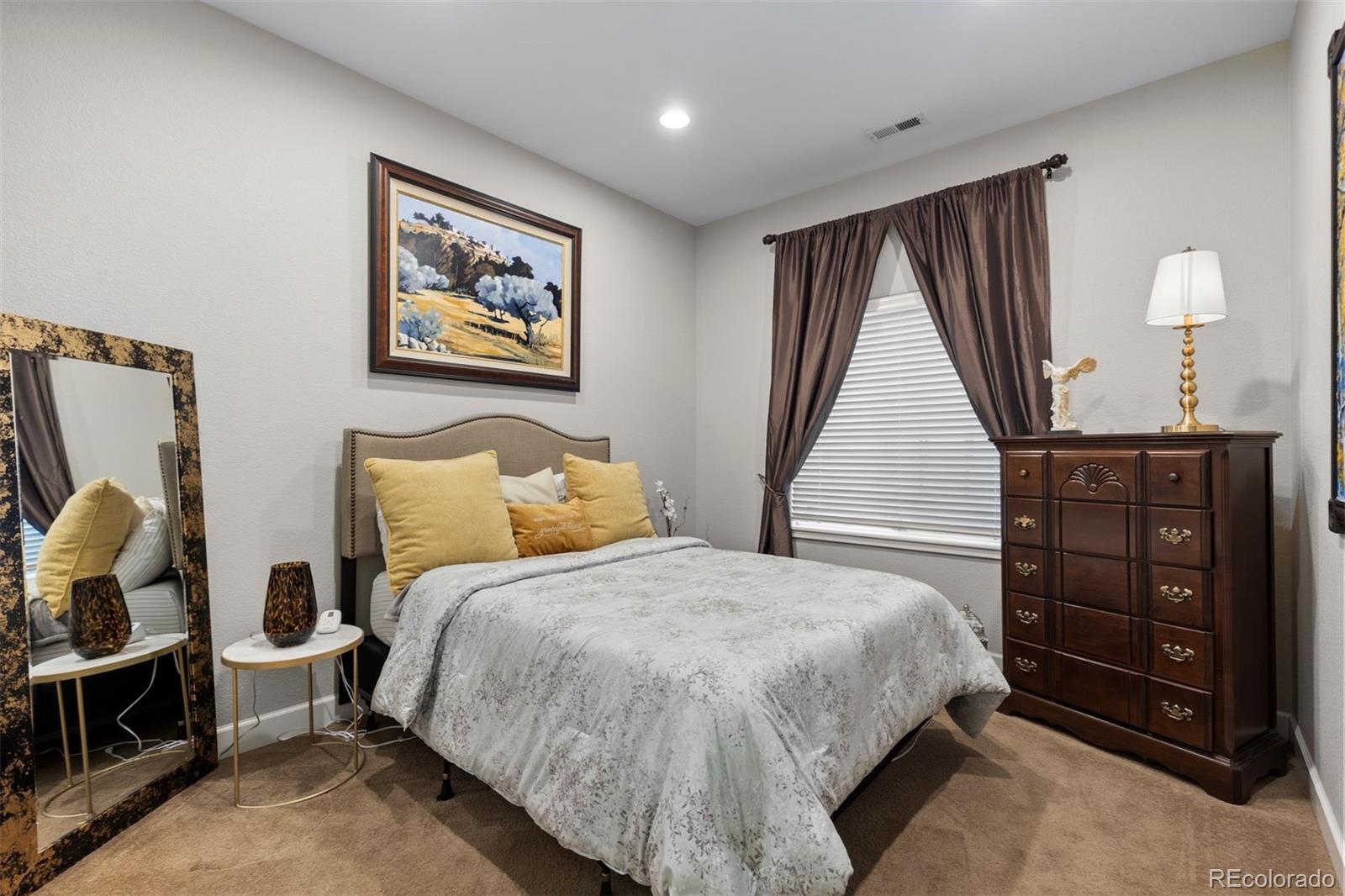 25045 E Park Crescent Drive