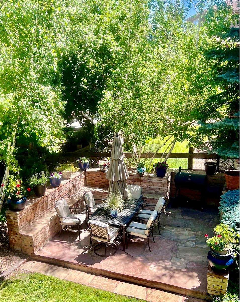 25045 E Park Crescent Drive