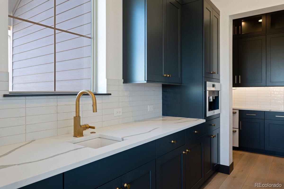 3375 Offbeaten Place