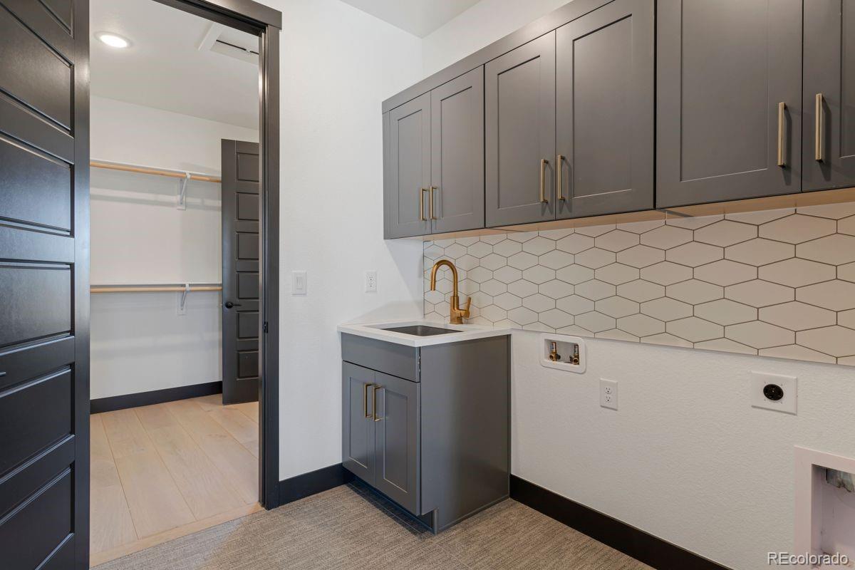 3375 Offbeaten Place