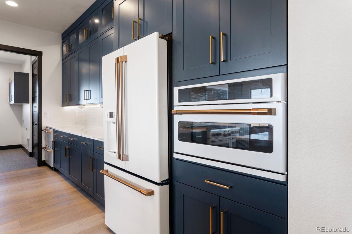 3375 Offbeaten Place