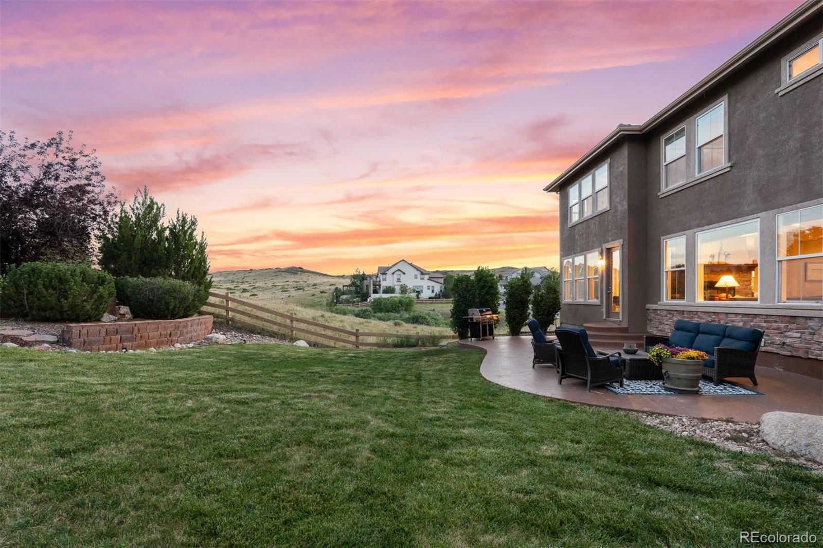 3860 Fairbrook Point