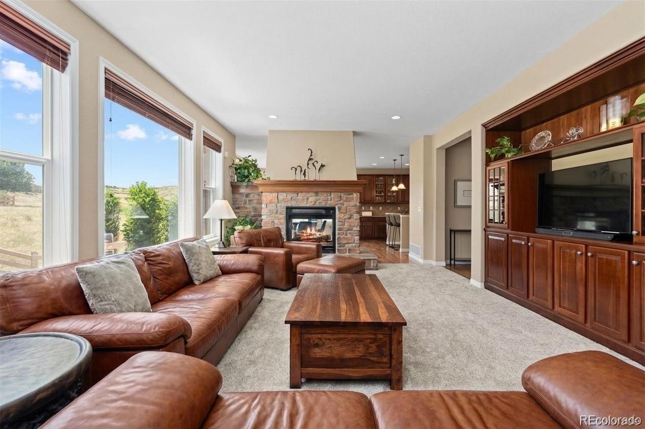 3860 Fairbrook Point