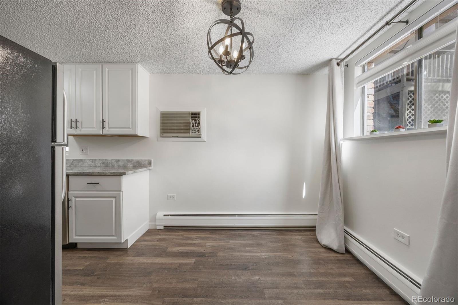 2700 S Holly Street Unit: 100