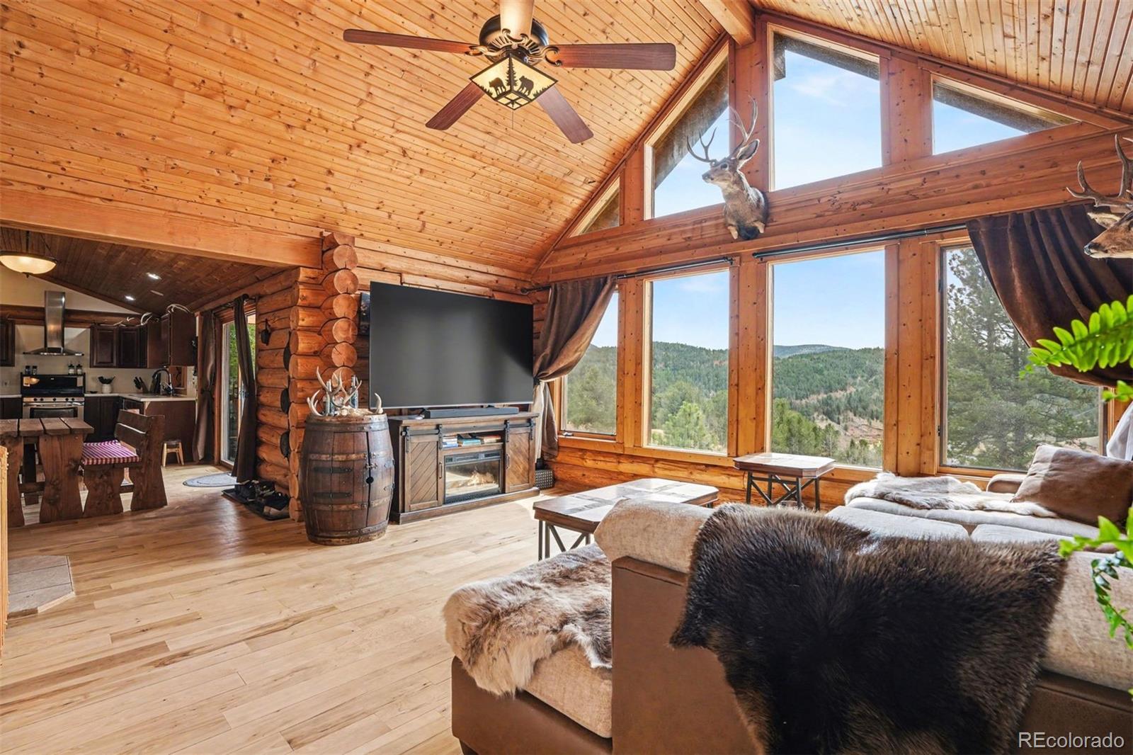 220 Rocky Mountain View