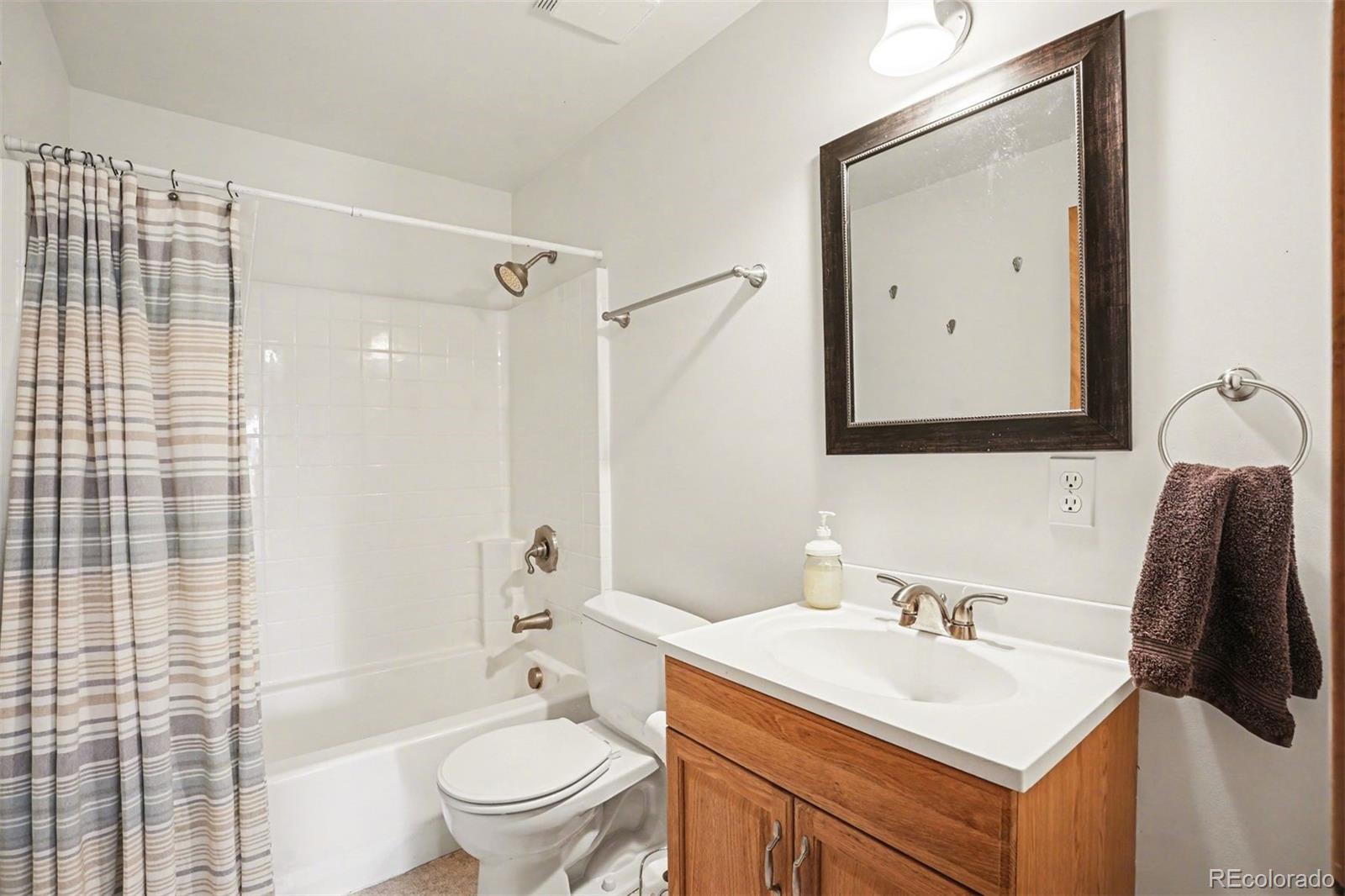 220 Rocky Mountain View
