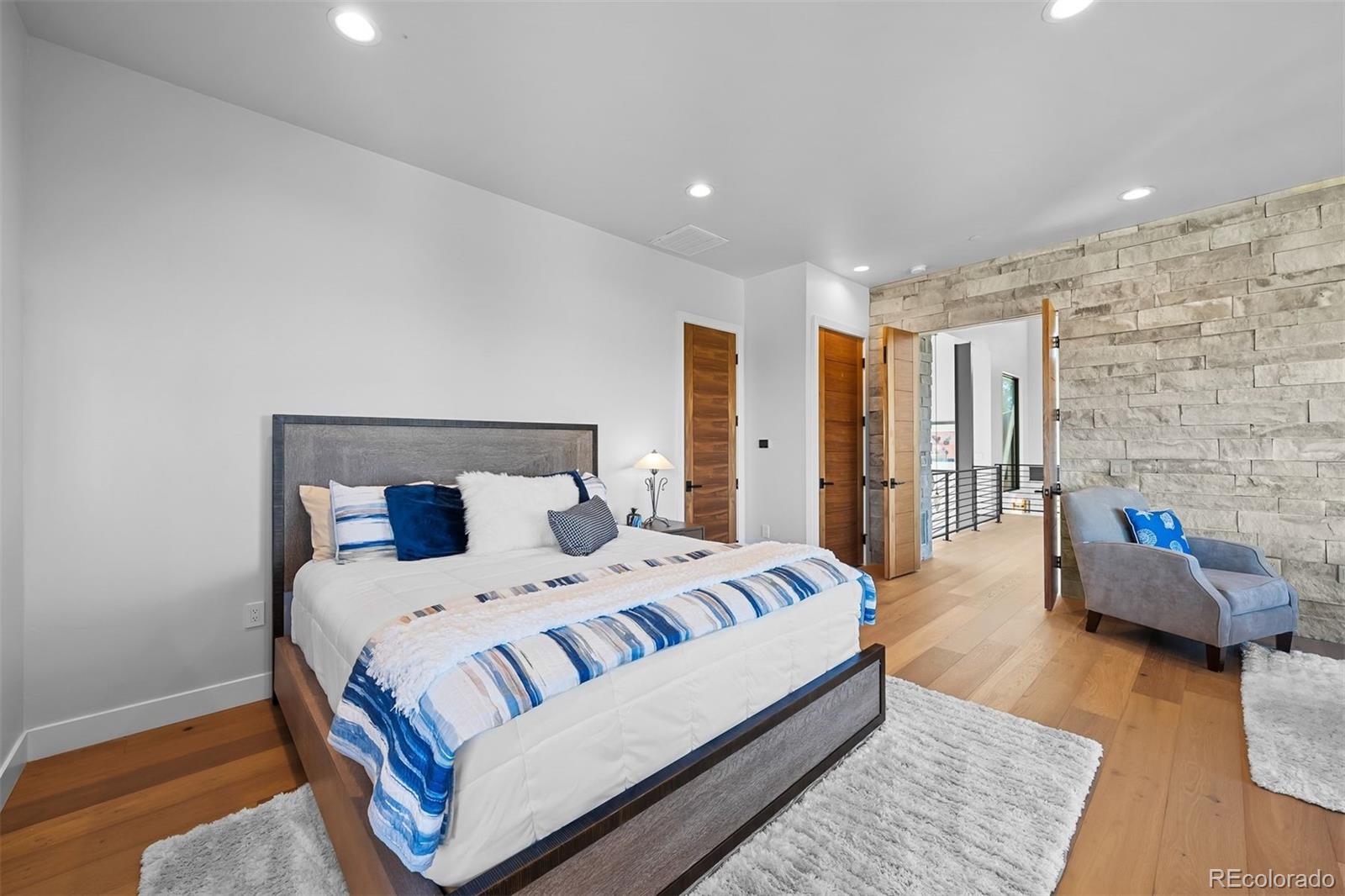 7868 Forest Keep Circle