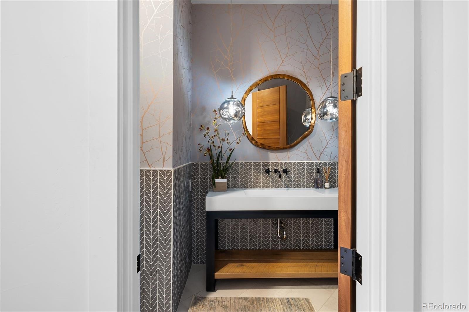 7868 Forest Keep Circle