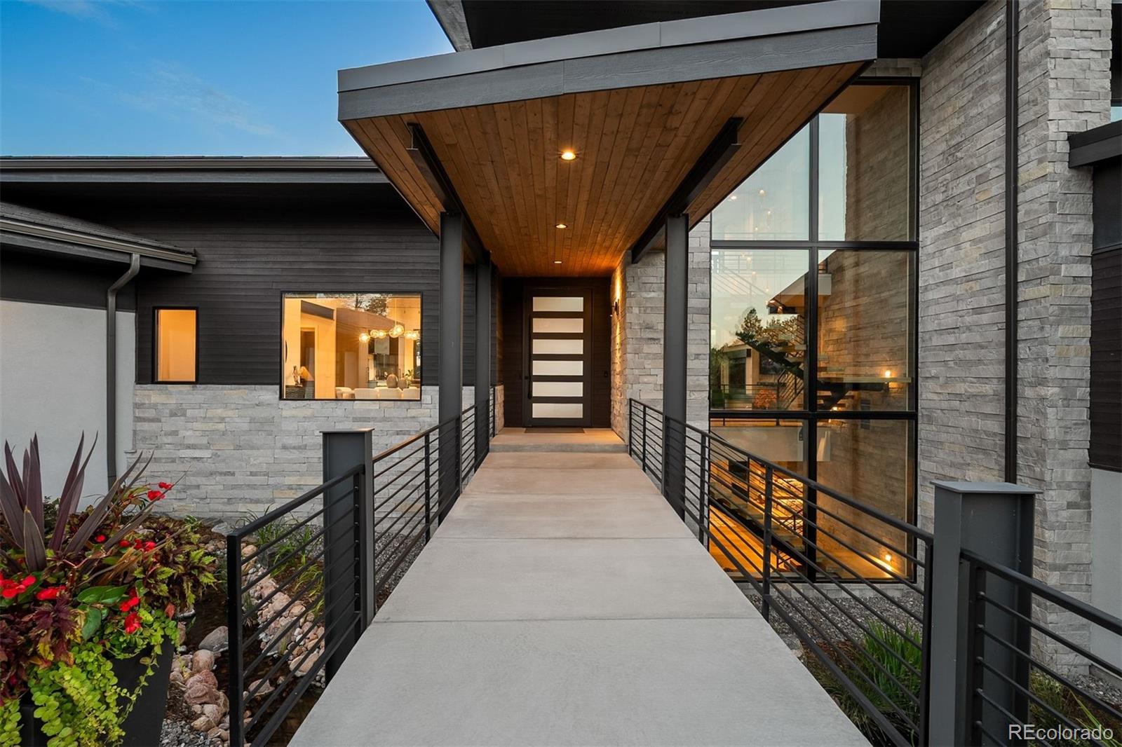 7868 Forest Keep Circle