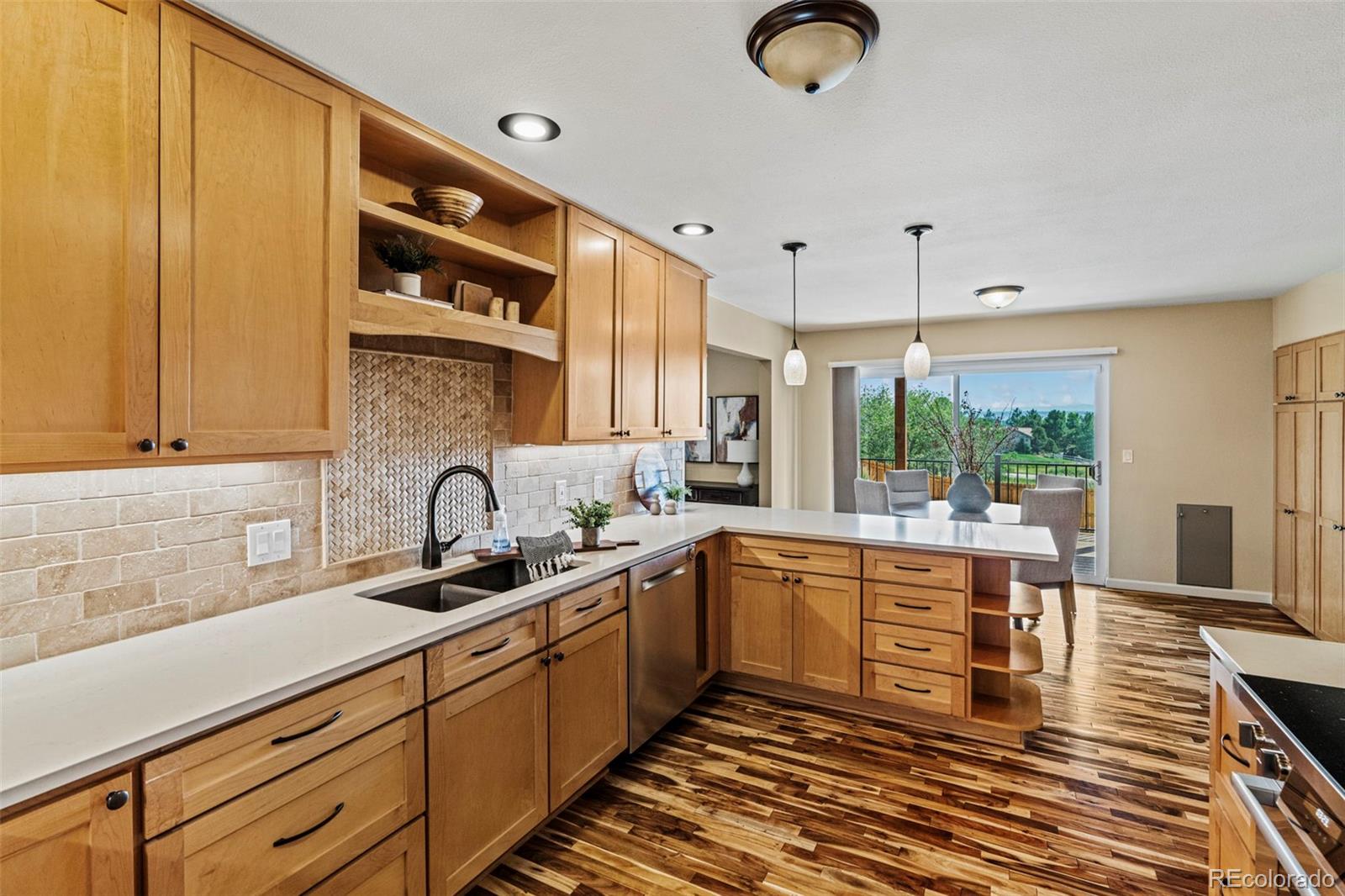 7636 Windford